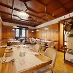 Boutique Santer Klause Мерано