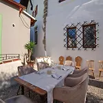 Πανσιόν Boutique Santer Klause