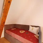 Πανσιόν Boutique Santer Klause 3*
