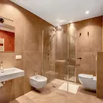 Boutique Santer Klause Гостьовий будинок Мерано