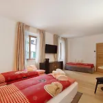 Πανσιόν Boutique Santer Klause