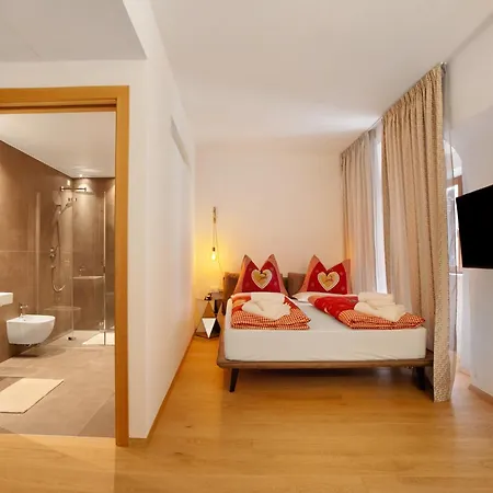 Boutique Santer Klause 3* Merano