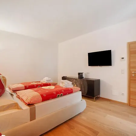 Boutique Santer Klause 3* Merano